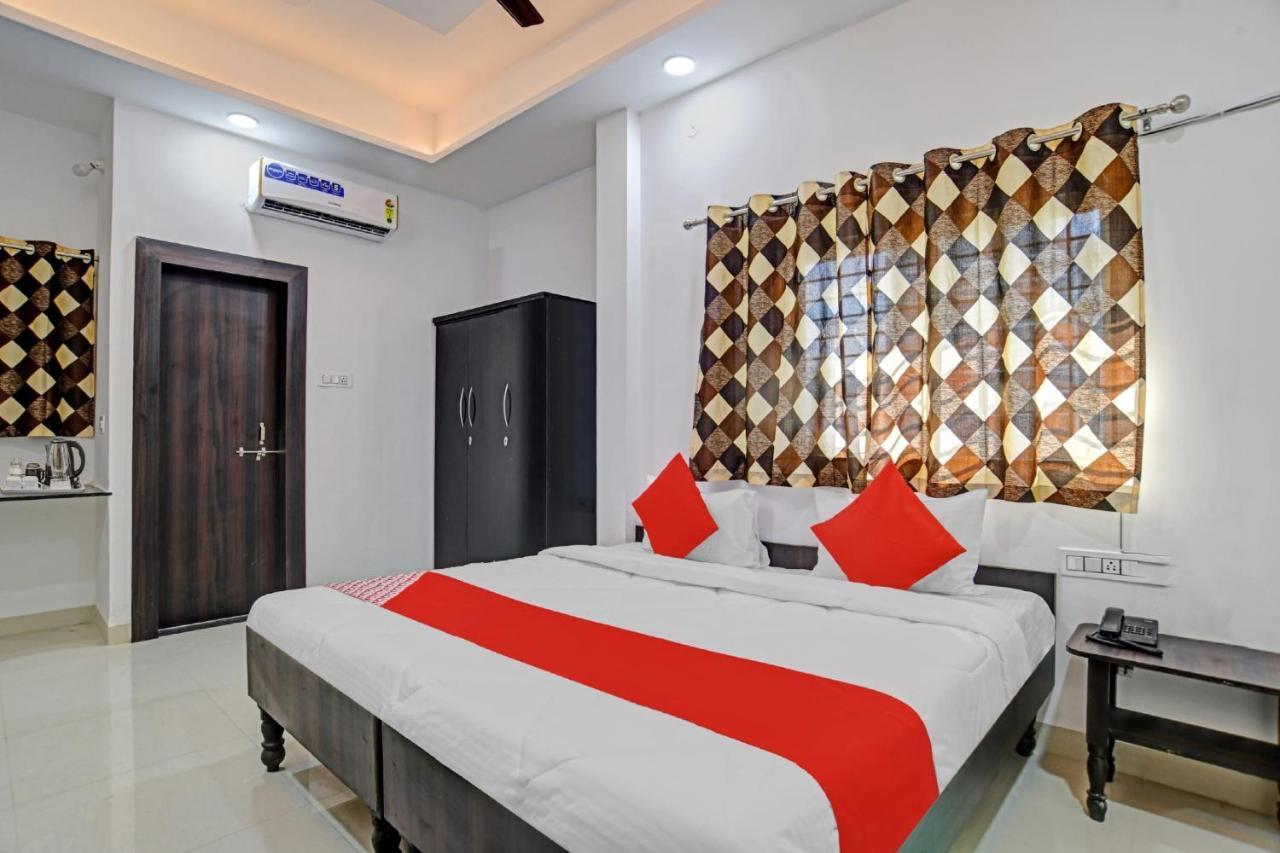 אינדורה Oyo Flagship Hotel Rudraksh Inn מראה חיצוני תמונה